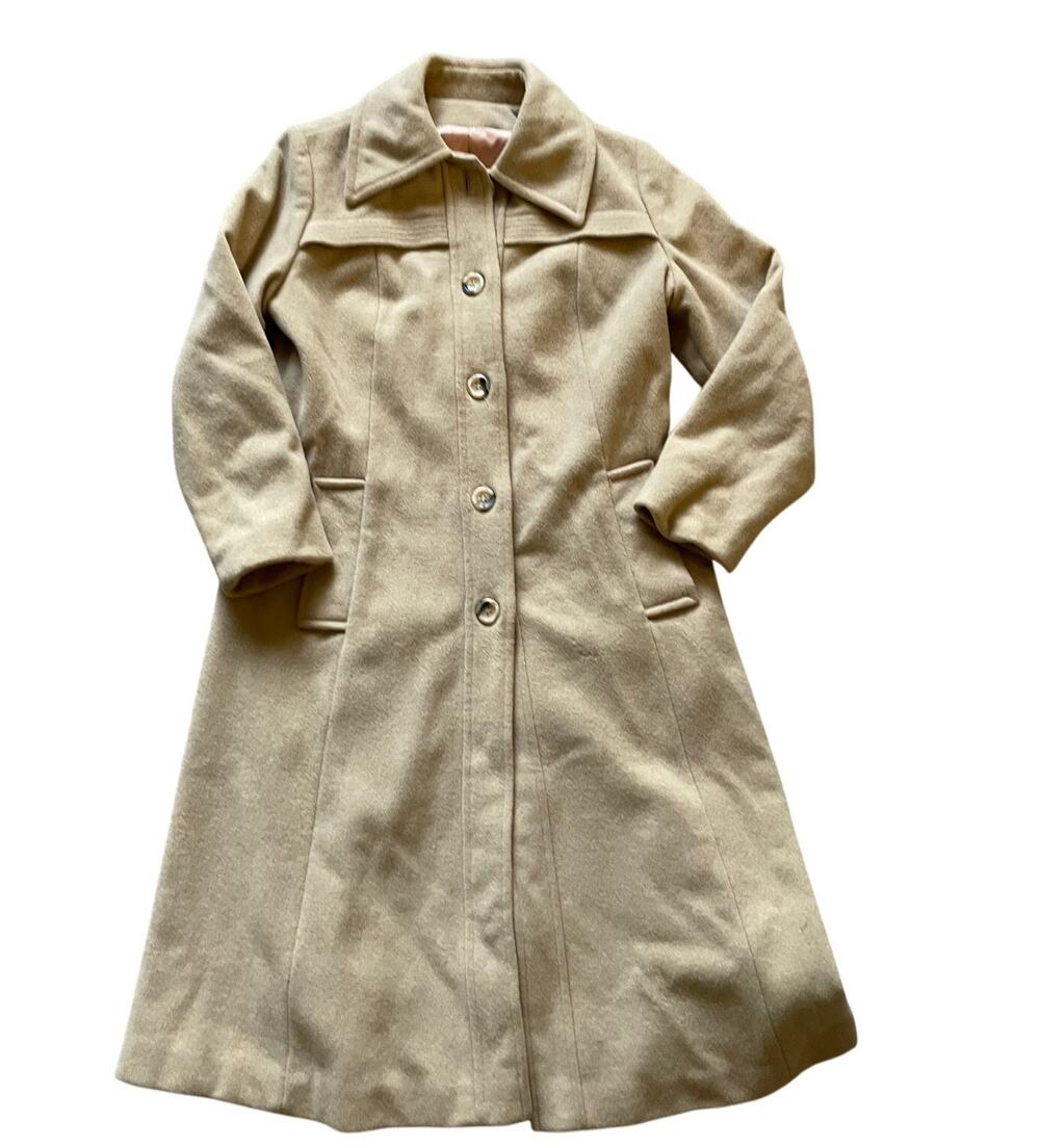 Single Breasted Overcoat Wool Cream Vintage Timeless Elegance Classic Cottage